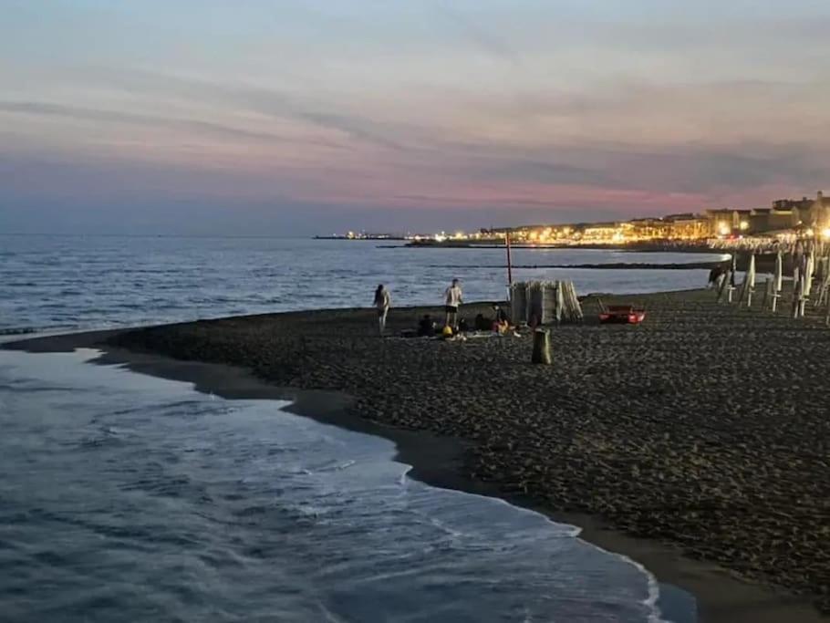 Sea Of Rome - Holiday Home Lido di Ostia Eksteriør bilde